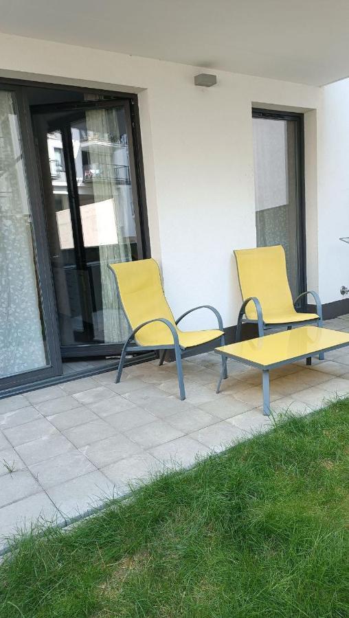 Apartment Z Ogrodkiem Na Warszawskiej Woli Βαρσοβία Εξωτερικό φωτογραφία