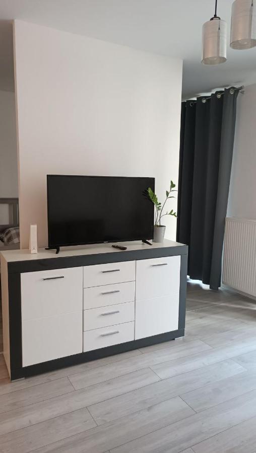 Apartment Z Ogrodkiem Na Warszawskiej Woli Βαρσοβία Εξωτερικό φωτογραφία